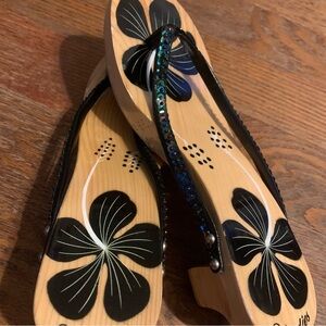 Boho Wooden Kitten Heels Bedazzled Straps Size 8 1/2
